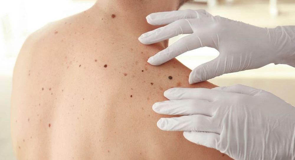 Dermatoloq / Xal Lazer Cerrahiyyesi